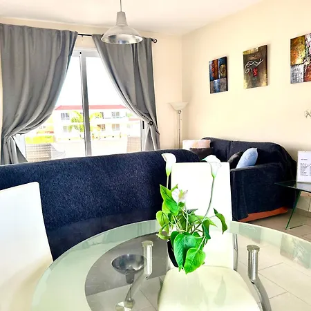 Διαμέρισμα Nissi Pool View Large Terrace 450m From Nissi *