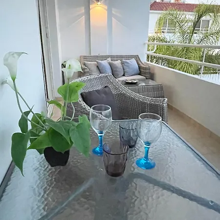 Nissi Pool View Large Terrace 450m From Nissi Διαμέρισμα *