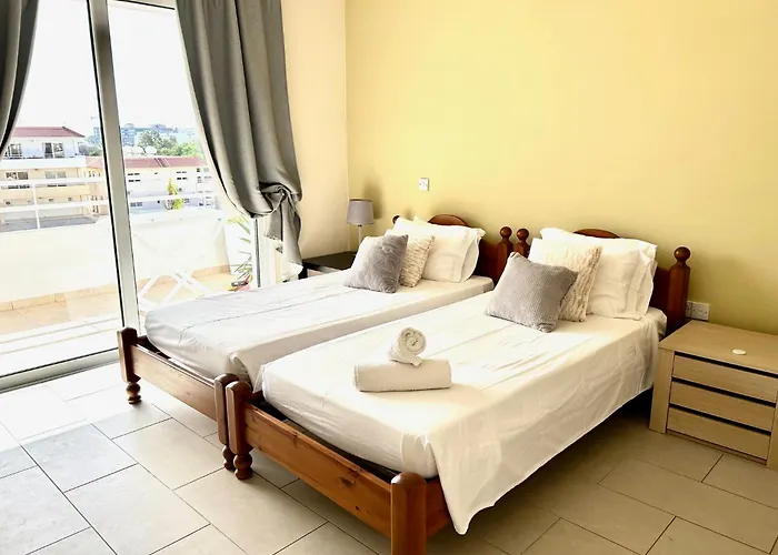 Nissi Pool View Large Terrace 450m From Nissi Apartman Ajía Nápa